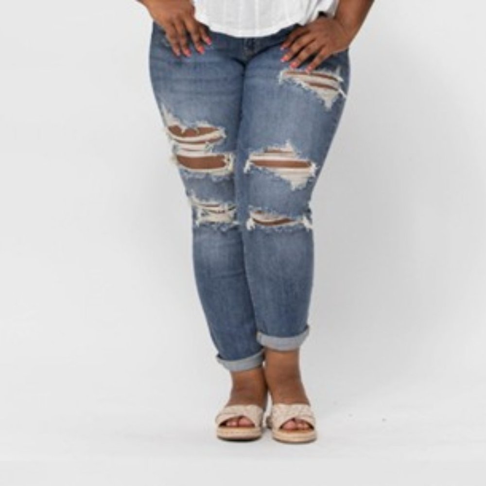NEW with tags!  Judy Blue Plus Mid-Rise Boyfriend Destroyed Jeans